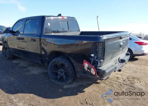 2023 Ram 1500 Big Horn 4X4 5'7 Box z USA, uszkodzony, nr VIN 1C6SRFFT1PN683608